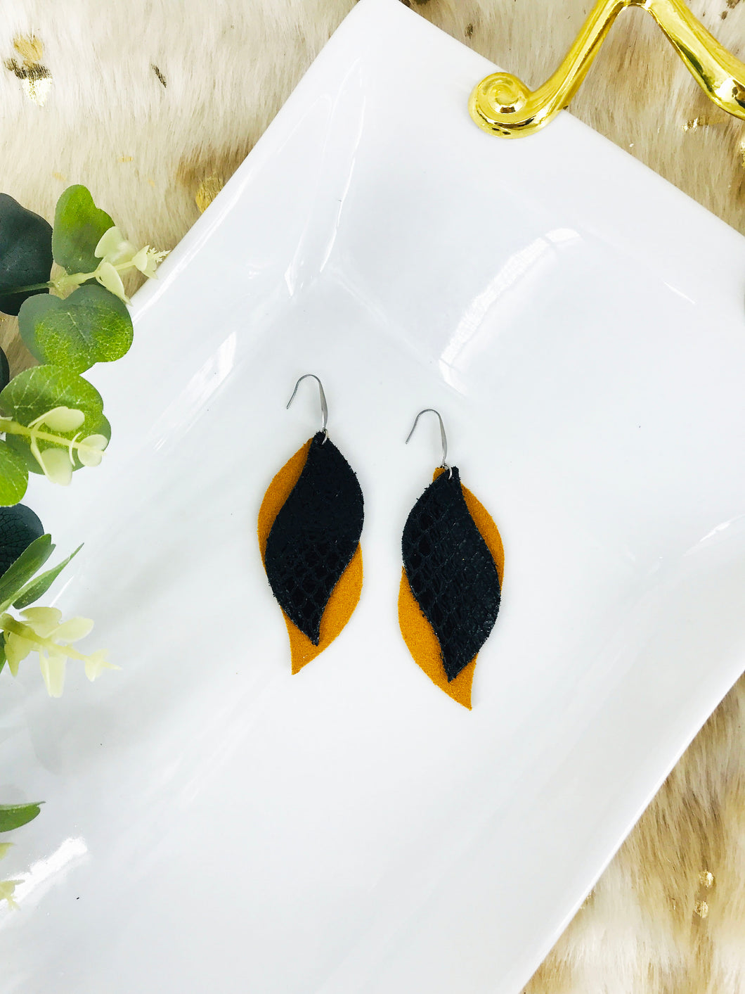 Mustard Suede Leather and Fish Net Leather Earrings - E19-1438