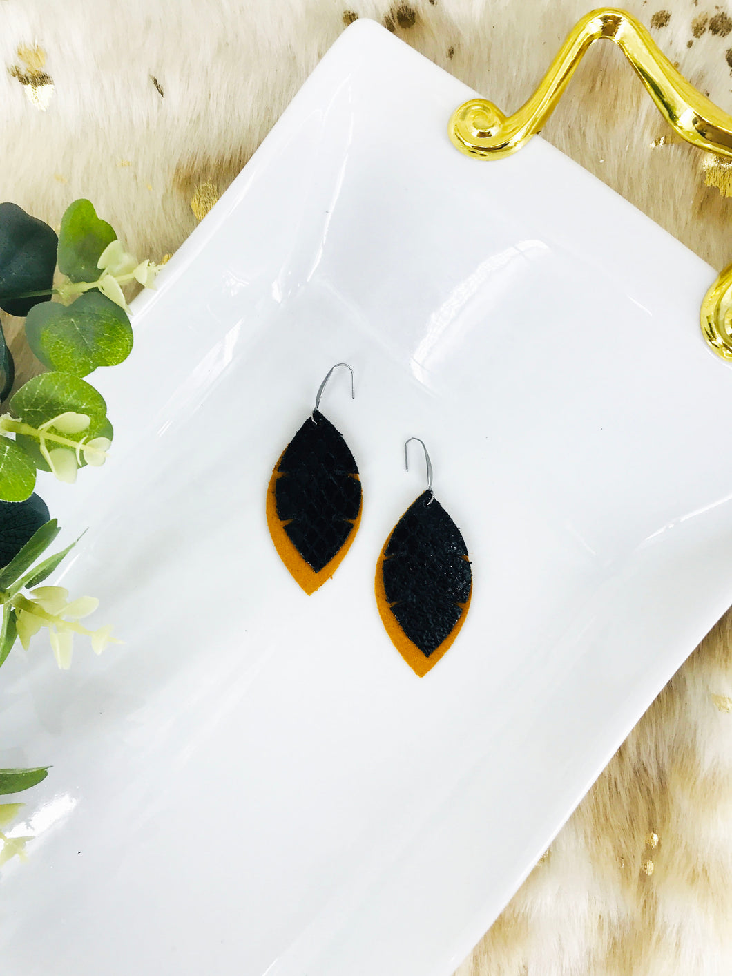 Mustard Suede Leather and Fish Net Pattern Leather Earrings - E19-1455