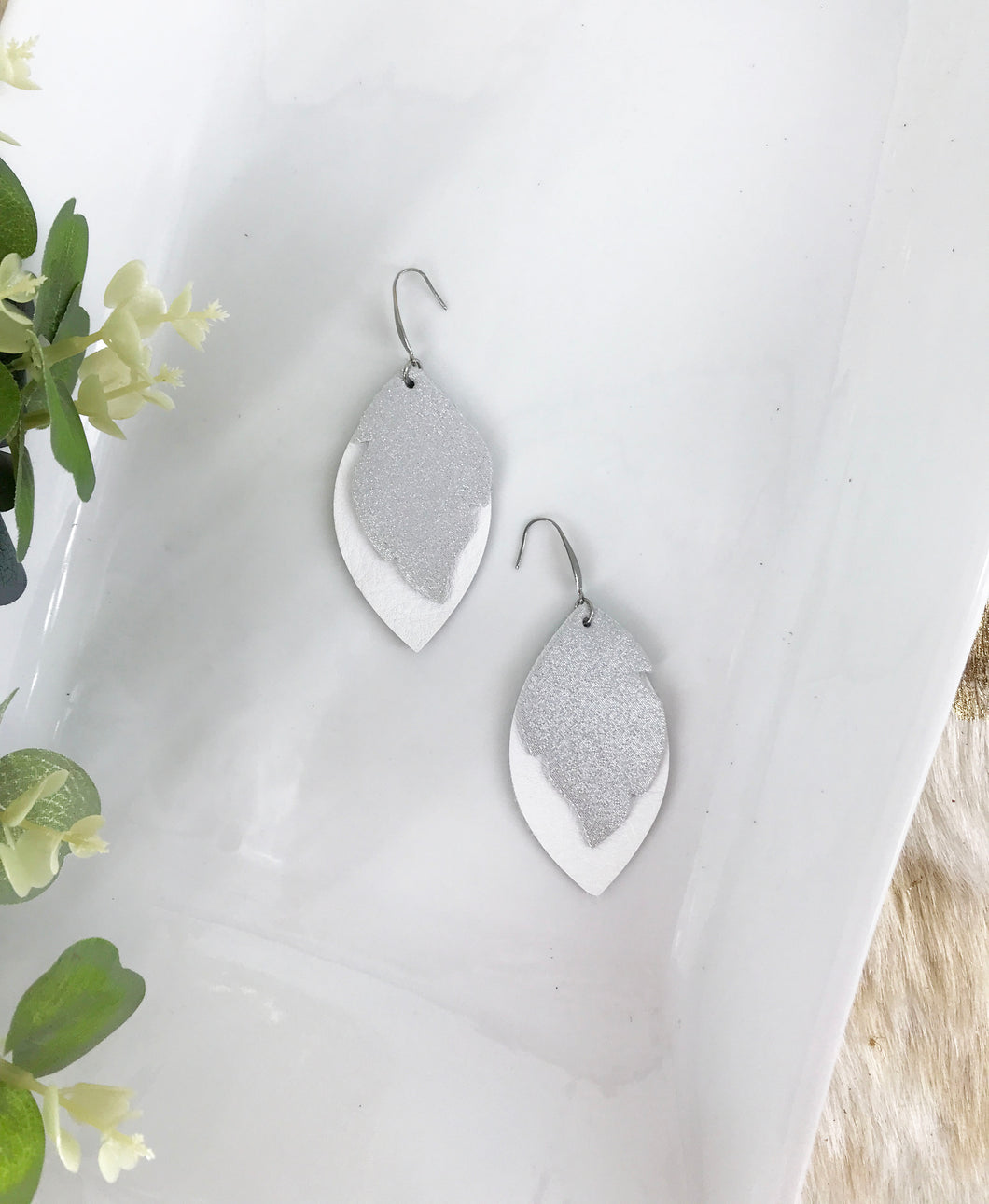 White and Silver Genuine Leather Earrings - E19-1527