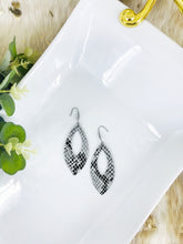 Load image into Gallery viewer, Genuine Leather Earrings - E19-1603