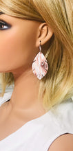Load image into Gallery viewer, Marbled Root Beer on White Leather Earrings - E19-1675