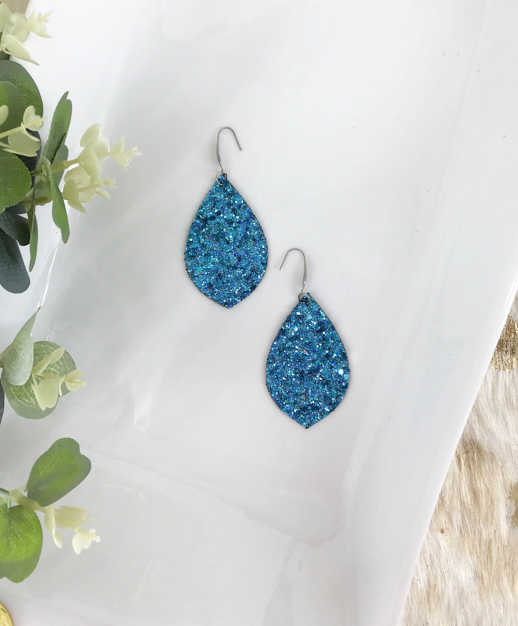 Iceberg Blue Chunky Glitter Earrings - E19-1705