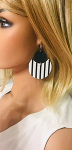 Black and White Staight Striped Leather Earrings - E19-1830
