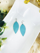Load image into Gallery viewer, Pearlized Turquoise Cork Leather Earrings - E19-1852