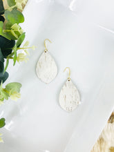 Load image into Gallery viewer, Off White Birch Cork Leather Earrings - E19-1900