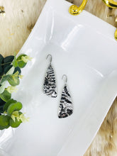 Load image into Gallery viewer, Glitter Leopard Leather Earrings - E19-2318