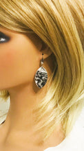 Load image into Gallery viewer, Genuine Leather Earrings - E19-2320