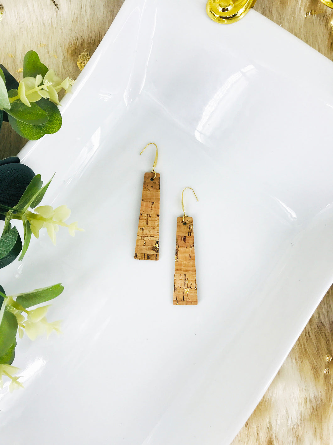 Gold Metallic Accent Cork on Leather Earrings - E19-2331