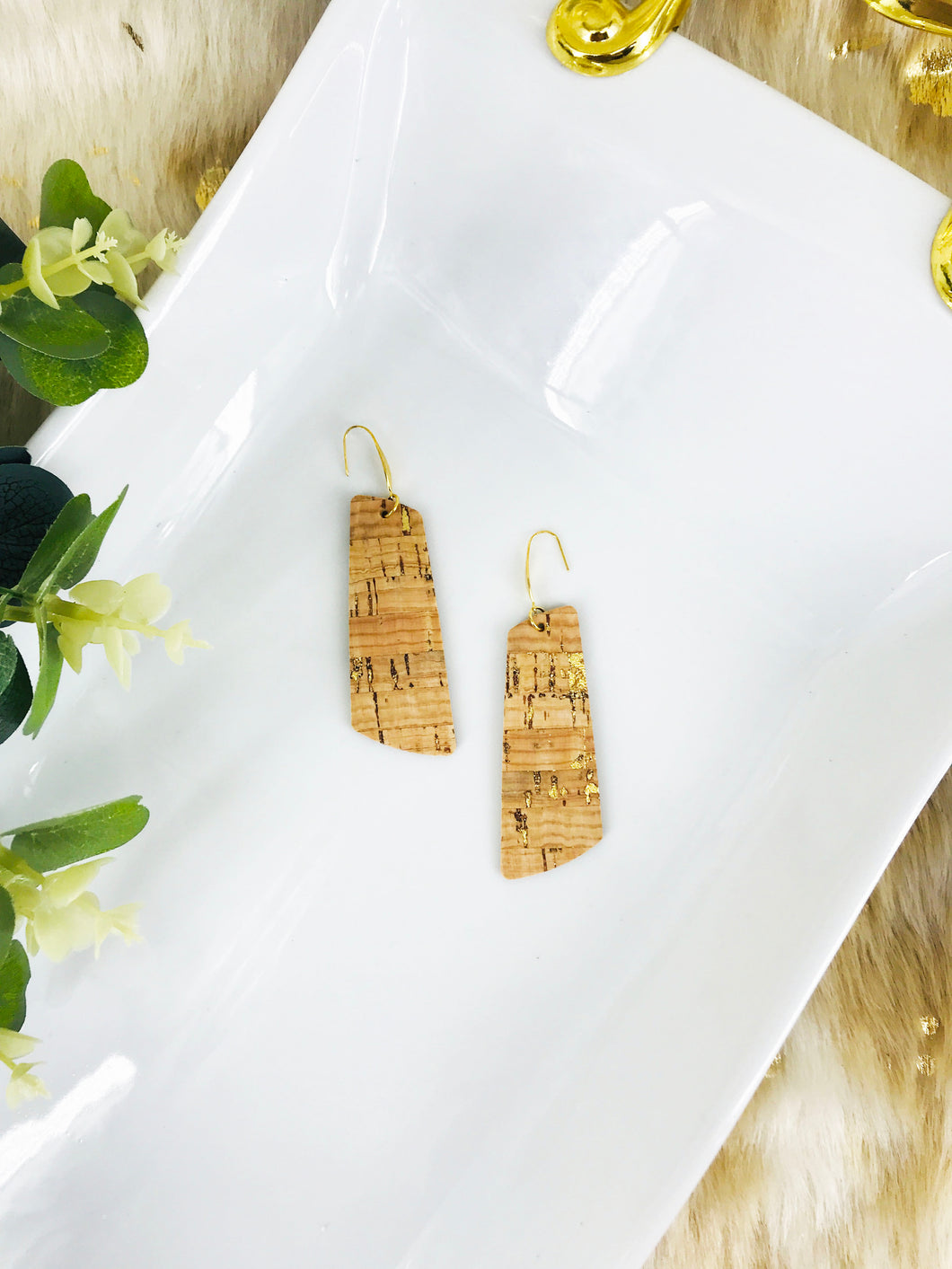 Gold Metallic Accent Cork on Leather Earrings - E19-2333