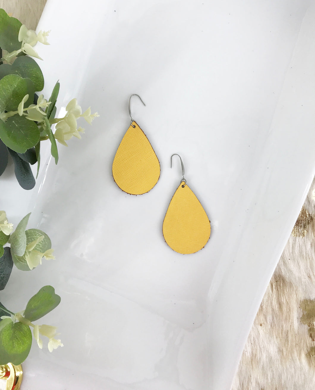Yellow Gold Leather Earrings - E19-2393