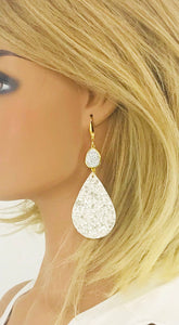 Druzy Agate and Pearly White Glitter on Leather Earrings - E19-2440