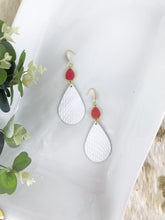 Load image into Gallery viewer, Druzy Agate and White Amazon Cobra Leather Earrings - E19-2449