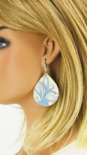 Load image into Gallery viewer, Floral Pattern Leather Earrings - E19-2667