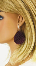Load image into Gallery viewer, Genuine Leather Earrings - E19-2673