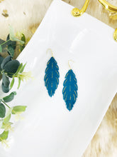 Load image into Gallery viewer, Turquoise Feather Suede Earrings - E19-2691