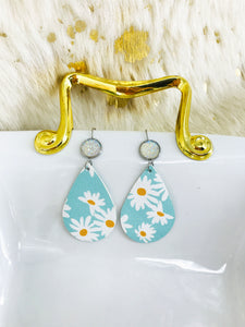 White Druzy and Daisey Faux Leather Earrings - E19-2886