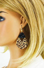 Load image into Gallery viewer, Chunky Glitter and Baby Cheetah Cork Earrings - E19-2958