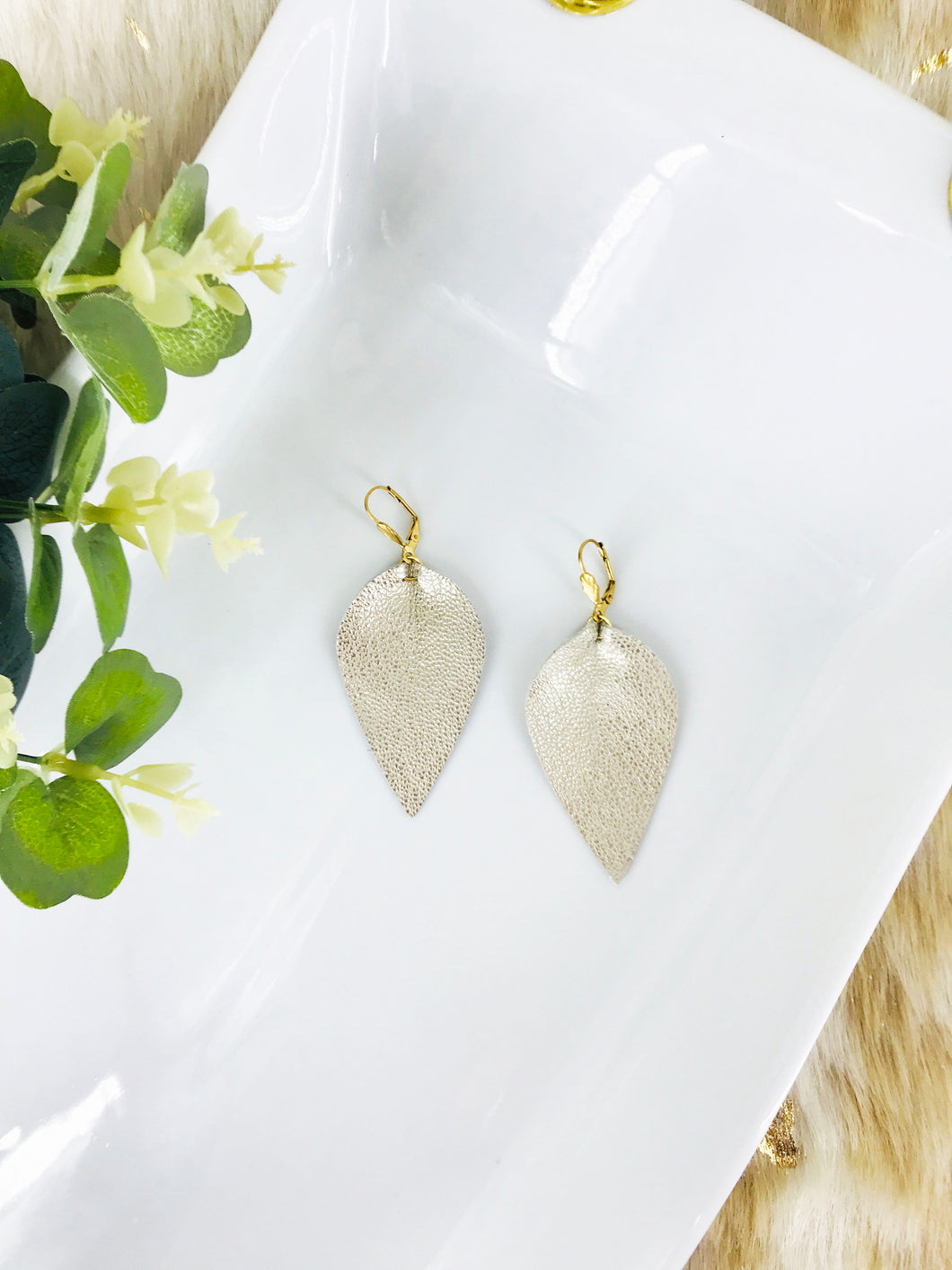 Platinum Pinched Leaf Leather Earrings - E19-3663