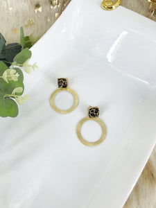 Stud & Brushed Gold Pendant Earrings - E19-3992