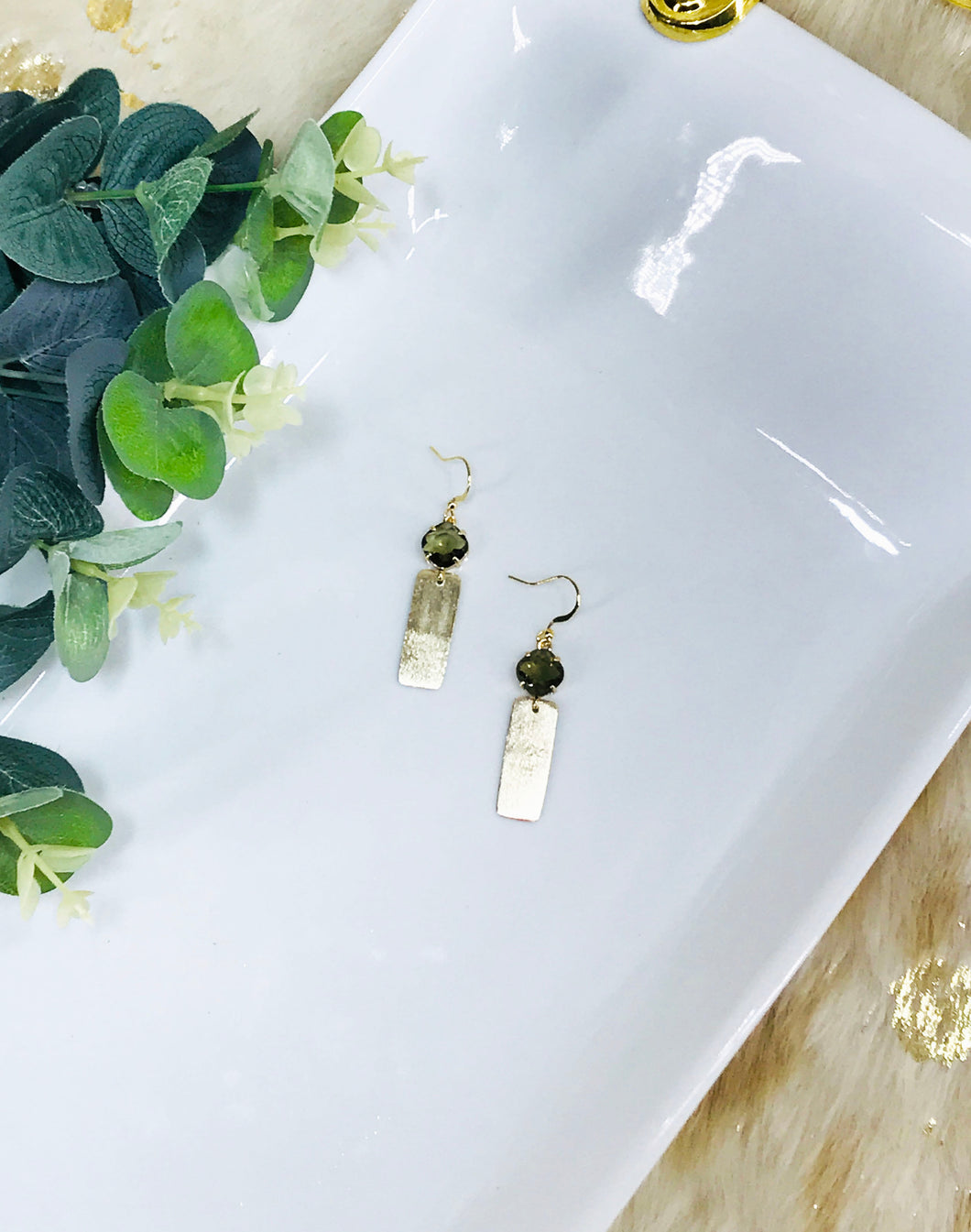 Crystal & Brushed Gold Pendant Earrings - E19-4424