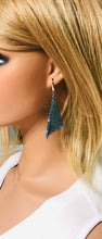 Load image into Gallery viewer, Blue Green Chainmail Earrings - E19-442