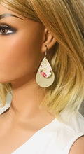 Load image into Gallery viewer, Tan and Floral Layered Leather Earrings - E19-580