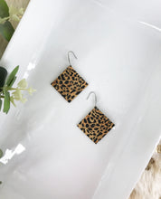 Load image into Gallery viewer, Spotted Cheetah Cork Leather Earrings - E19-900