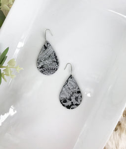 Black and White Genuine Leather Earrings - E19-911