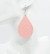 Load image into Gallery viewer, Criss Cross Leather Earrings - E19-003