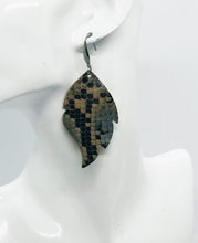 Load image into Gallery viewer, Genuine Leather Earrings - E19-1016
