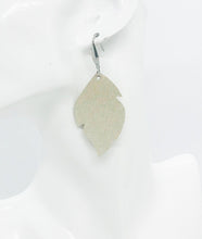Load image into Gallery viewer, Genuine Leather Earrings - E19-1076