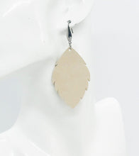 Load image into Gallery viewer, Genuine Leather Earrings - E19-1162