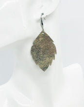 Load image into Gallery viewer, Platinum Crackle Leather Earrings - E19-1182