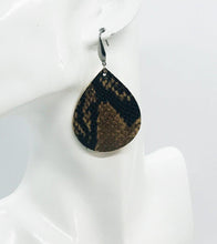 Load image into Gallery viewer, Genuine Leather Earrings - E19-1193