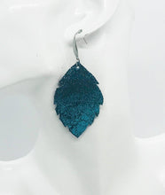 Load image into Gallery viewer, Turquoise Blue on Black Leather Earrings - E19-1228