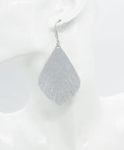 Load image into Gallery viewer, Dazzle Silver on White Pearl Leather Earrings - E19-1237