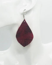 Load image into Gallery viewer, Marbled Red Leather Earrings - E19-1267