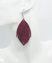 Load image into Gallery viewer, Marbled Red Leather Earrings - E19-1285