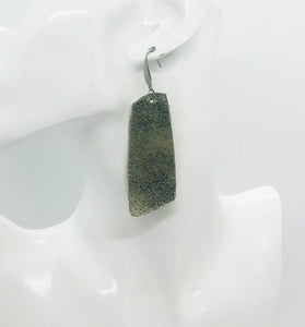 Platinum Crackle Goat Leather Earrings - E19-1340