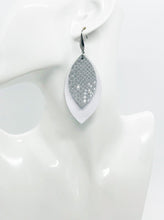 Load image into Gallery viewer, White and Gray Snake Leather Earrings - E19-1390