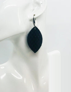 Fish Net Pattern Black Leather Earrings - E19-1440