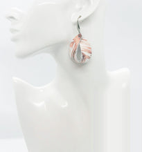 Load image into Gallery viewer, Marbled Root Beer on White Leather Earrings - E19-1576