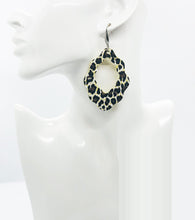 Load image into Gallery viewer, Cheetah Print Leather Earrings - E19-1629