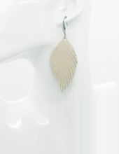 Load image into Gallery viewer, Champagne Leather Earrings - E19-1688