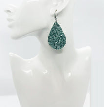 Load image into Gallery viewer, Chunky Glitter Earrings - E19-1724