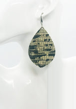 Load image into Gallery viewer, Genuine Snake Skin Leather Earrings - E19-1818