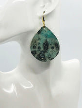 Load image into Gallery viewer, Driftwood Embossed Leather Earrings - E19-1988