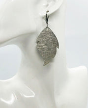 Load image into Gallery viewer, Italian Platinum Leather Earrings - E19-1997