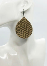 Load image into Gallery viewer, Tan Snake Skin Leather Earrings - E19-2010