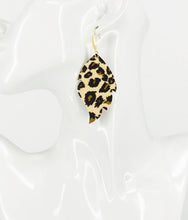 Load image into Gallery viewer, Cheetah Print Faux Leather Earrings - E19-3043
